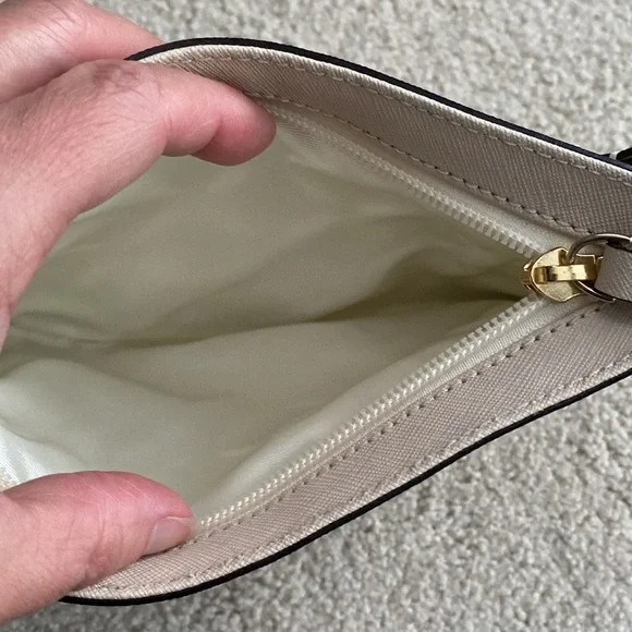 Wristlet - Picture 6 of 9